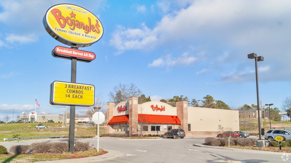 Bojangles property in Madisonville, Tennessee
